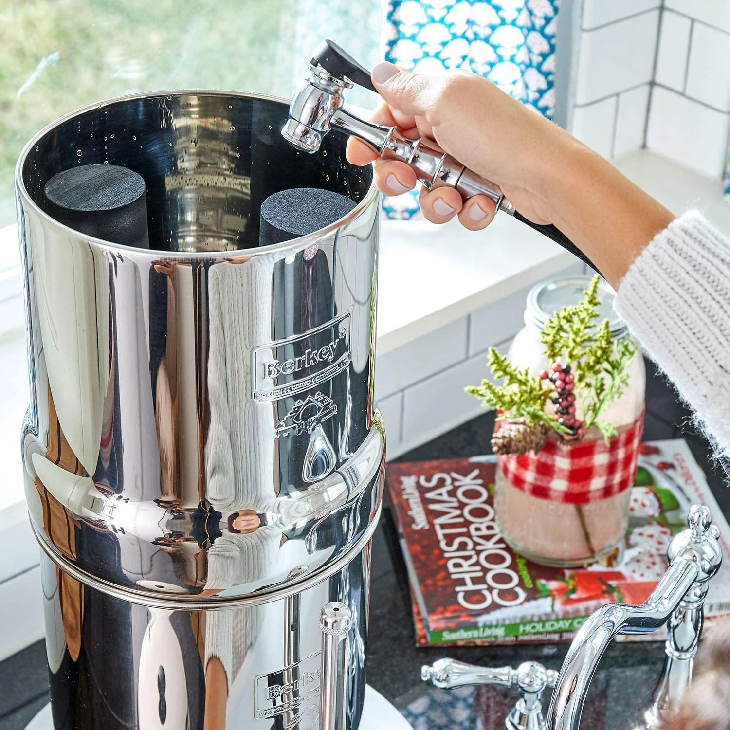 Big Berkey Water Filter System Includes 2 Black Berkey Filters - Image 4